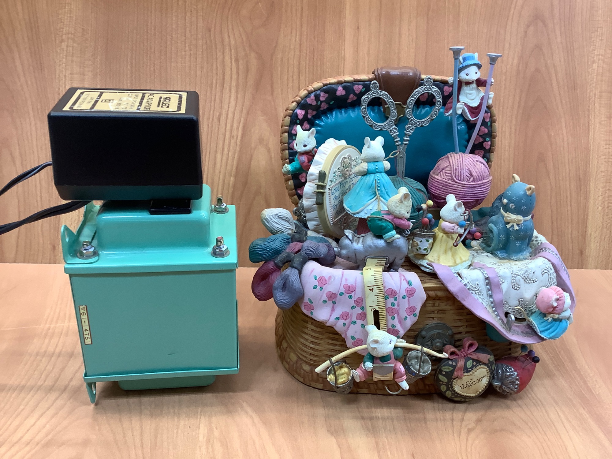 可愛らしいが詰まってます！】ENESCO（エネスコ）よりアンティーク