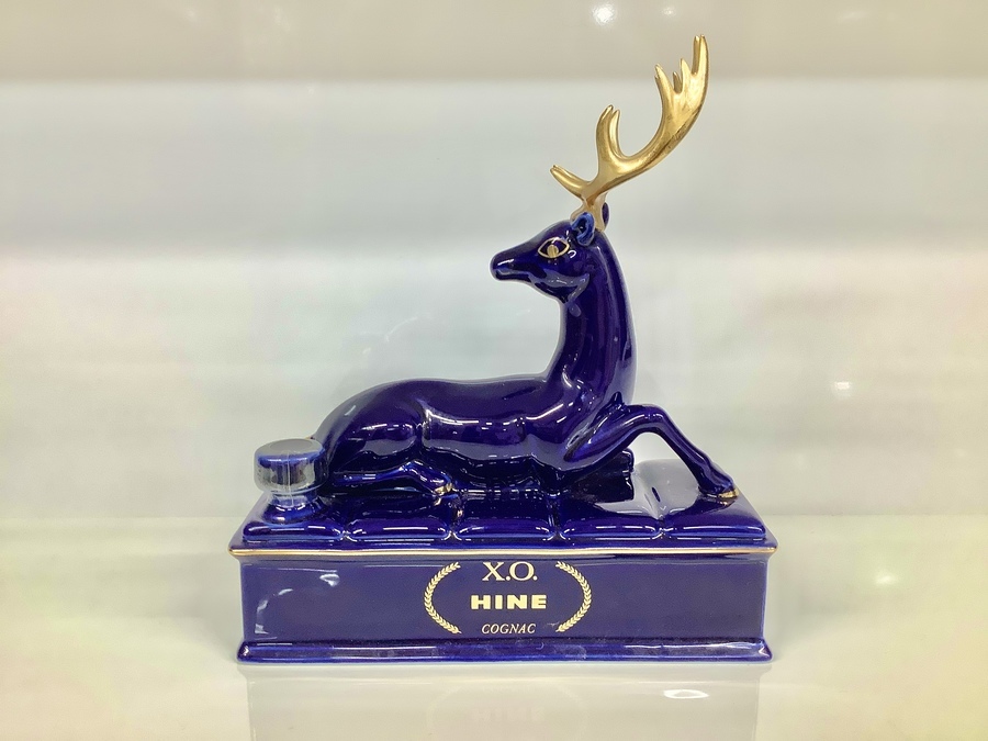 未開封品】HINE(ハイン)よりコニャックXO 鹿ボトルが入荷致しました