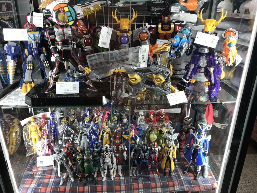 ヒーロー大集合！！仮面ライダー 戦隊ヒーローアイテム買取り強化中