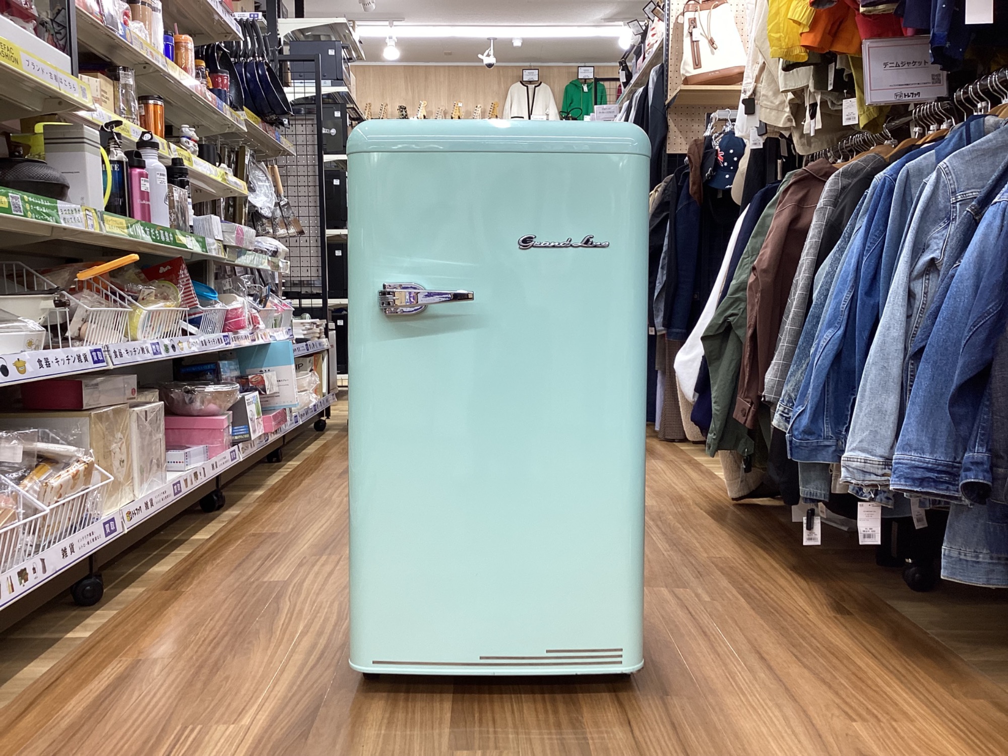 1ドアレトロ冷蔵庫 GRAND-LINE レトロモダン冷凍庫 ARE-F60LGを入荷