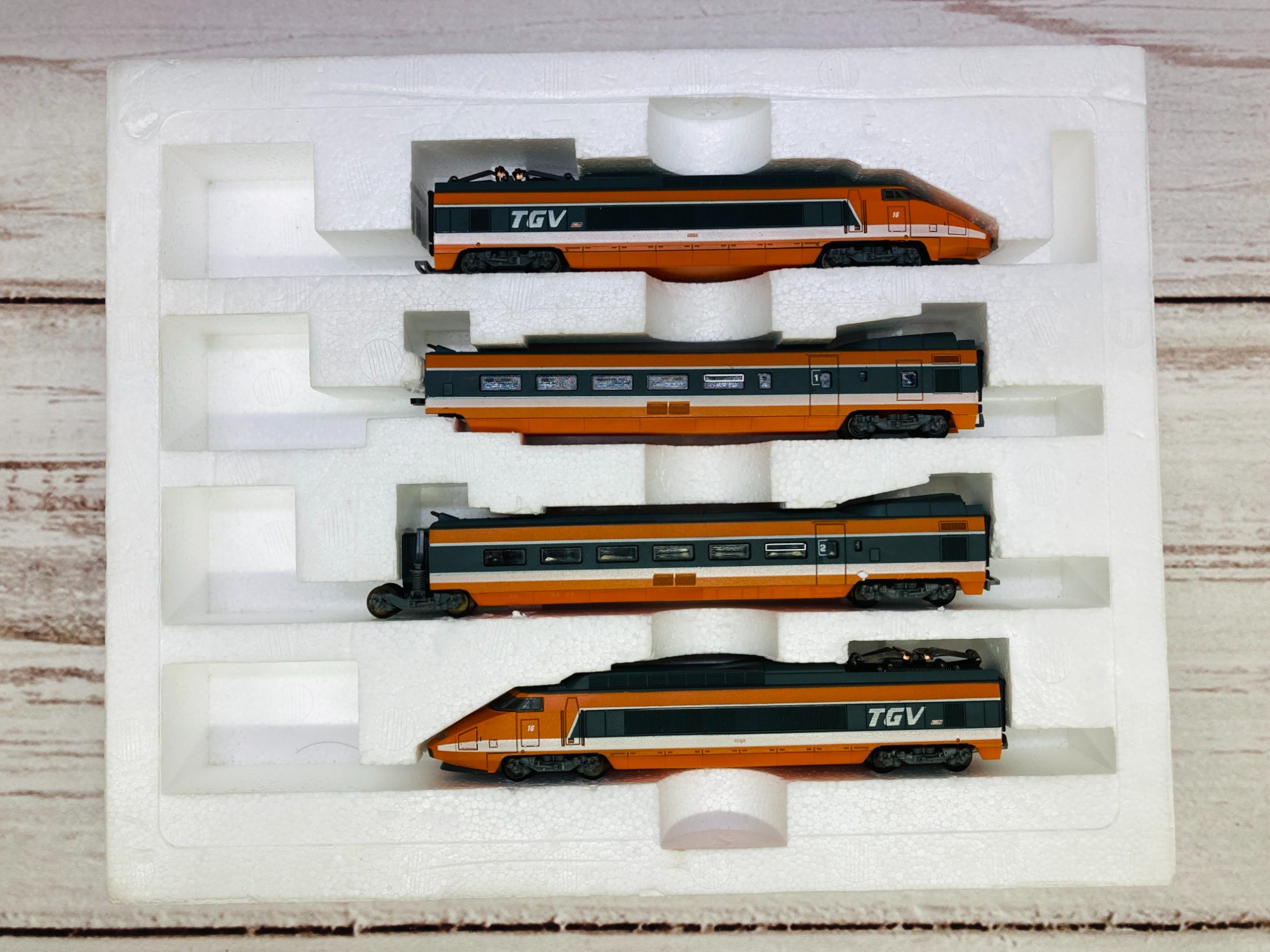 LIMA / リマ】鉄道模型《TGV Electric High Speed Train》が入荷いたし