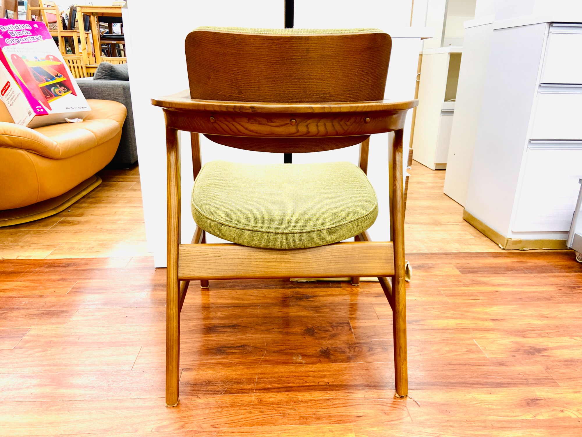 ACME Furniture(アクメ ファニチャー) のWARNER ARM CHAIR(ワーナー