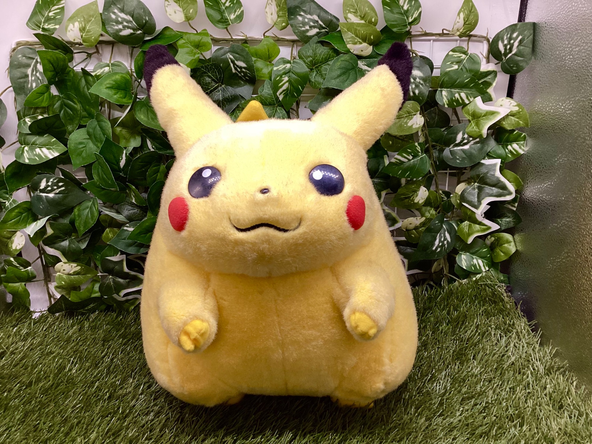 ポケモン】の当時物のBIGなピカチュウ＆ピチューぬいぐるみが入荷しま