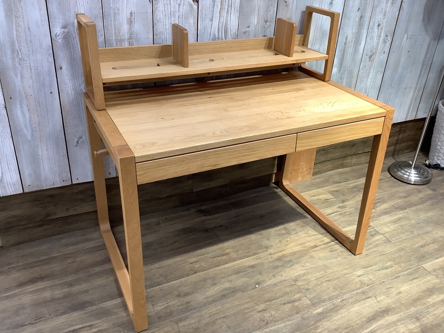 ACTUS（アクタス）】子供から大人まで一生使える学習机（FOPPISH）が