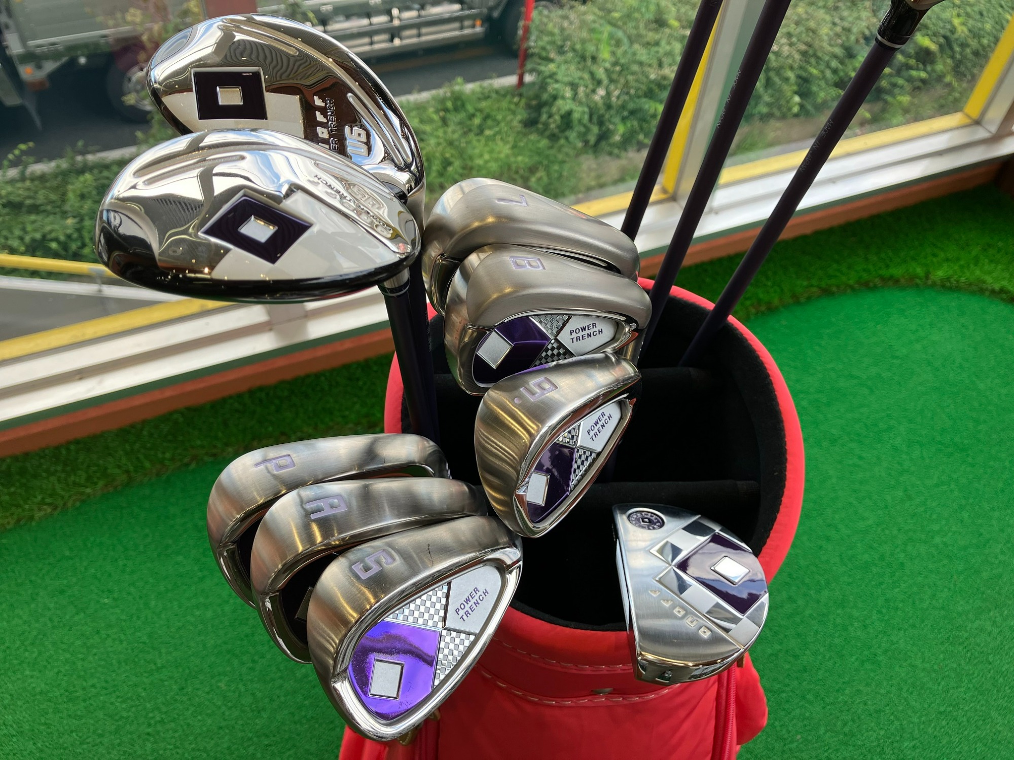 ONOFF（オノフ）2021年モデル レディースゴルフクラブセットを買取させ