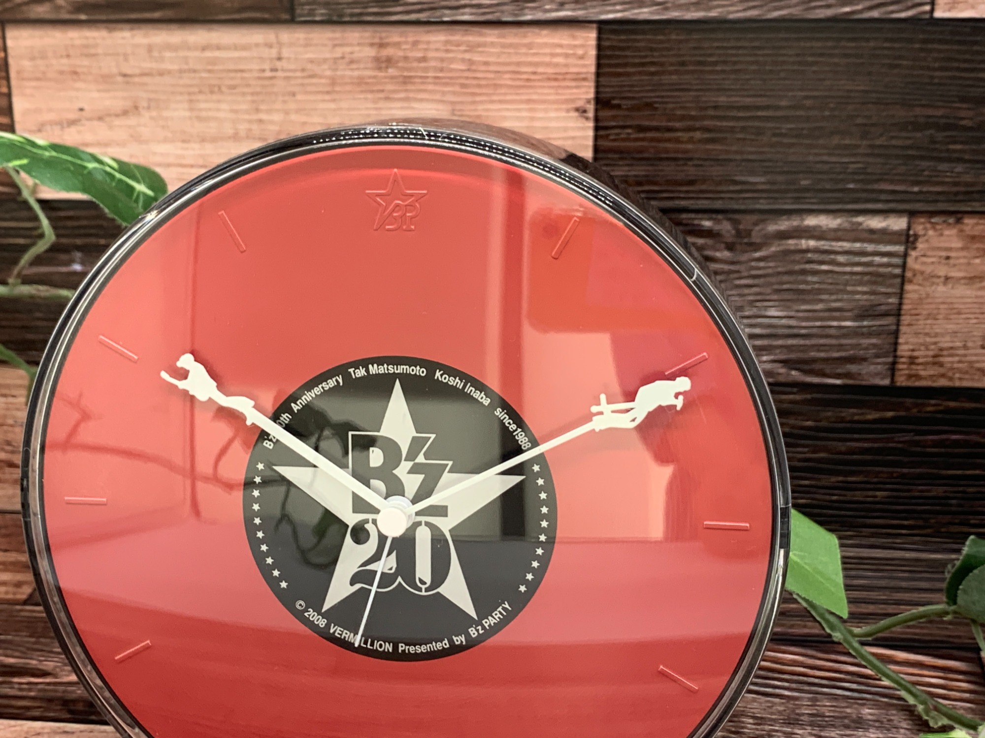 B'z(ビーズ)20周年記念目覚まし時計のご紹介です！！！｜2024年09月15