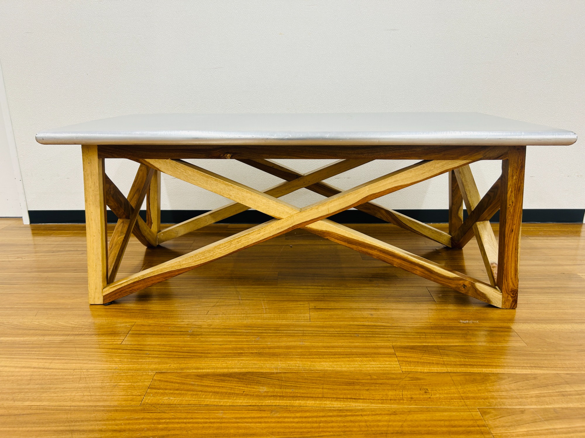 お値段見直しました！WTW (ダブルティー) 異素材を組み合わせた個性が