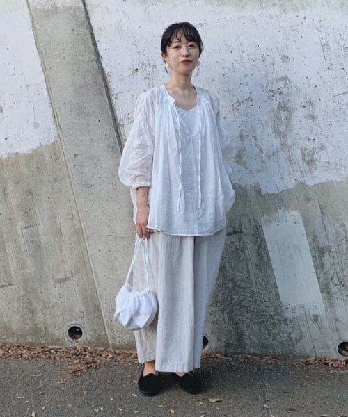 ラミーツイル2WAYギャザーブラウス 綿やリネン 天然素材のナチュラル