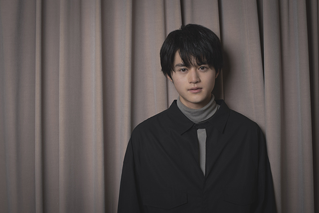 自分が心の底から好きになった時にどう向き合うか」――鈴鹿央士が