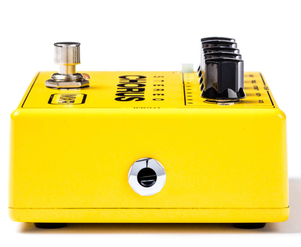 MXR M134 Stereo Analog Chorus Effects Pedal with 18v Power Supply