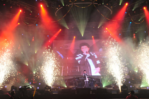 Jam Hsiao Mr. Rock World Tour 2010 » UnUsUaL Limited