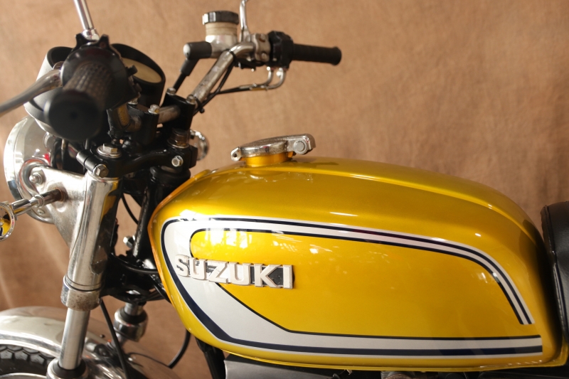 GT380(B3) AZTECH GOLD｜SOLD OUT｜旧車・絶版バイクならウエマツ