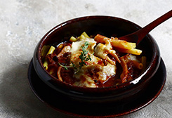 華山 有田焼 花 梅 陶器 土鍋 両手鍋 耐熱鍋 華山 有田焼 花 梅 陶器