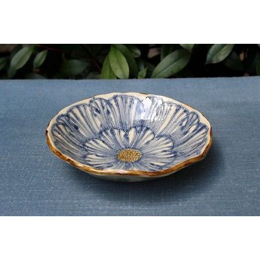 岐阜県土岐市の加藤芳平（松泉窯）の牡丹花5寸浅鉢 青 うつわ家膳