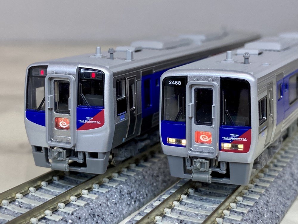 NゲージでJR四国ざんまい！ KATOのN2000系とTOMIXのキハ58四国色が入荷