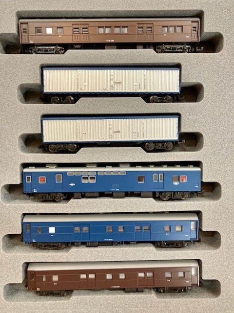 KATOの郵便・荷物列車シリーズに新しい仲間が登場！ EF61も一緒にご