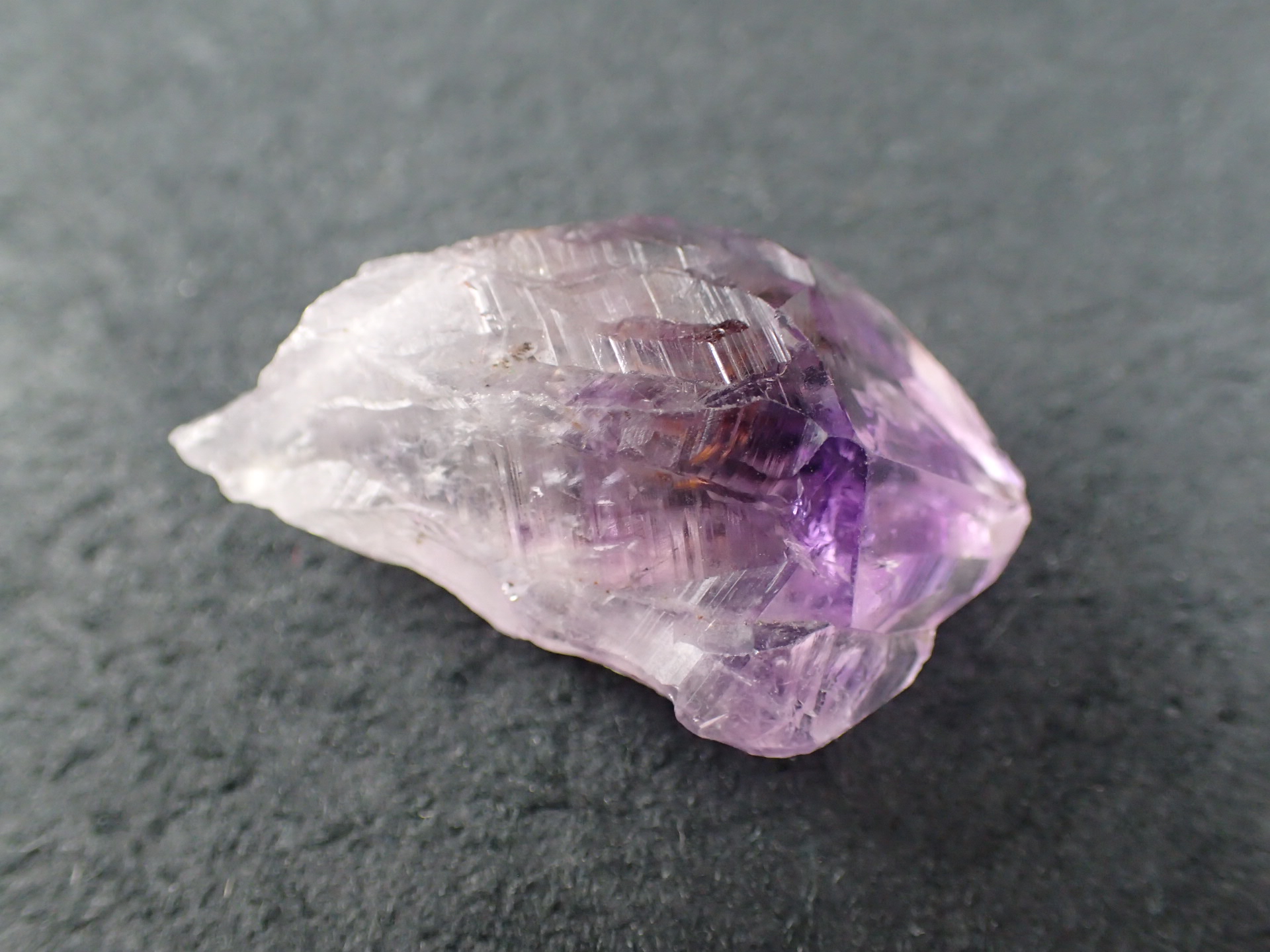 最高品質アメジスト原石（紫水晶） ブラジル 産 ｜石の販売専門店【vec