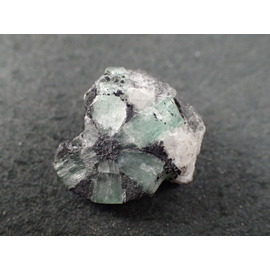 最高品質トリカラー・トルマリン結晶 ピーチ鉱山、アフガニスタン産