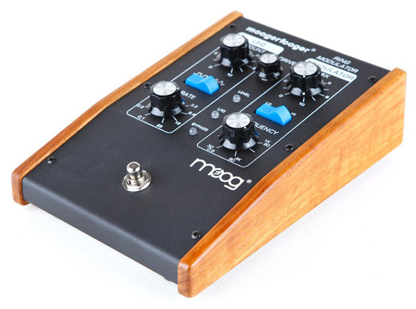 Moog MF-102 Ring Modulator | Vintage Synth Explorer