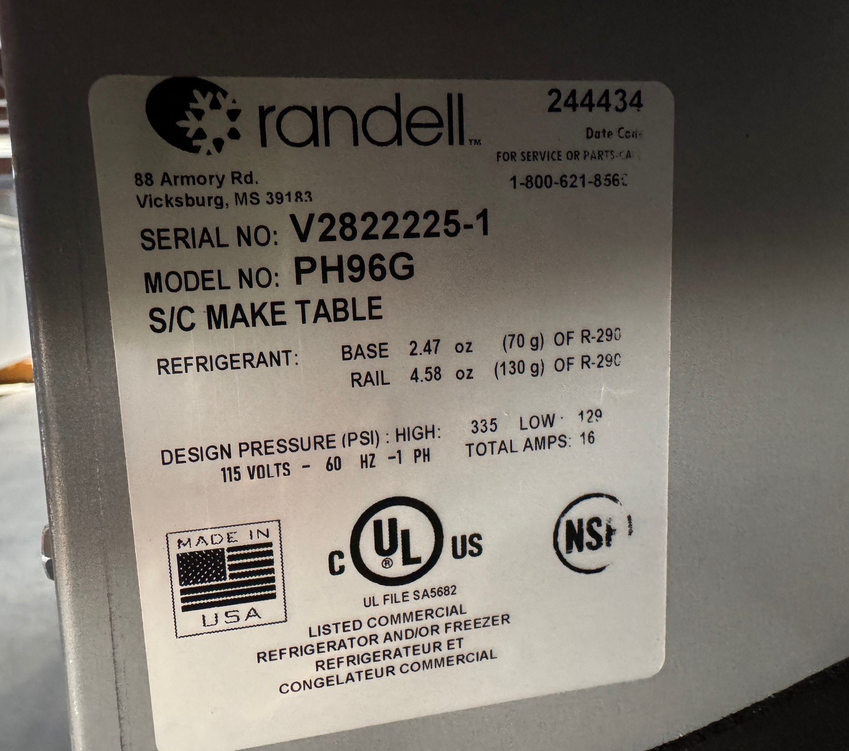 RANDELL PH96G SELF CONTAINED 3-DOOR REFRIGERATED PIZZA SANDWICH