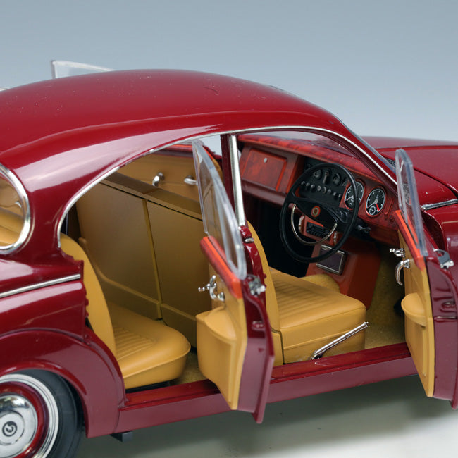 Paragon 1:18 1967 Daimler 250 V8 Red PA-98312 – YomaCarModel