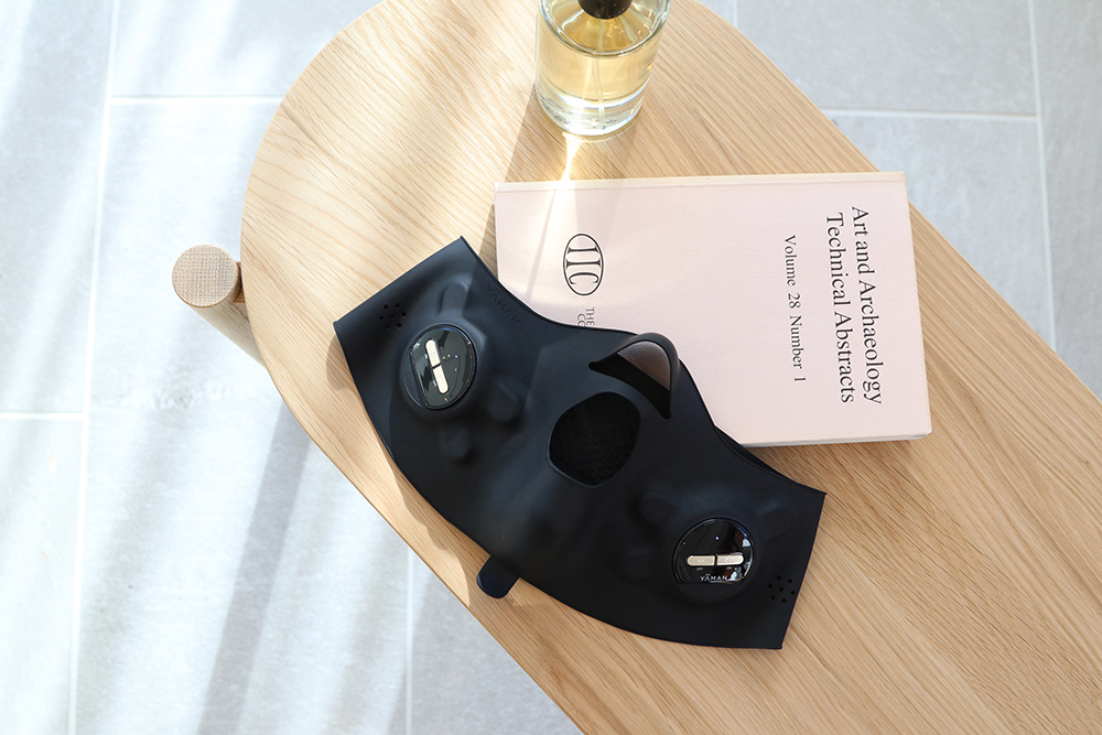 3Dウェアラブル型EMS美顔器『メディリフト』｜MediLiftーメディリフト