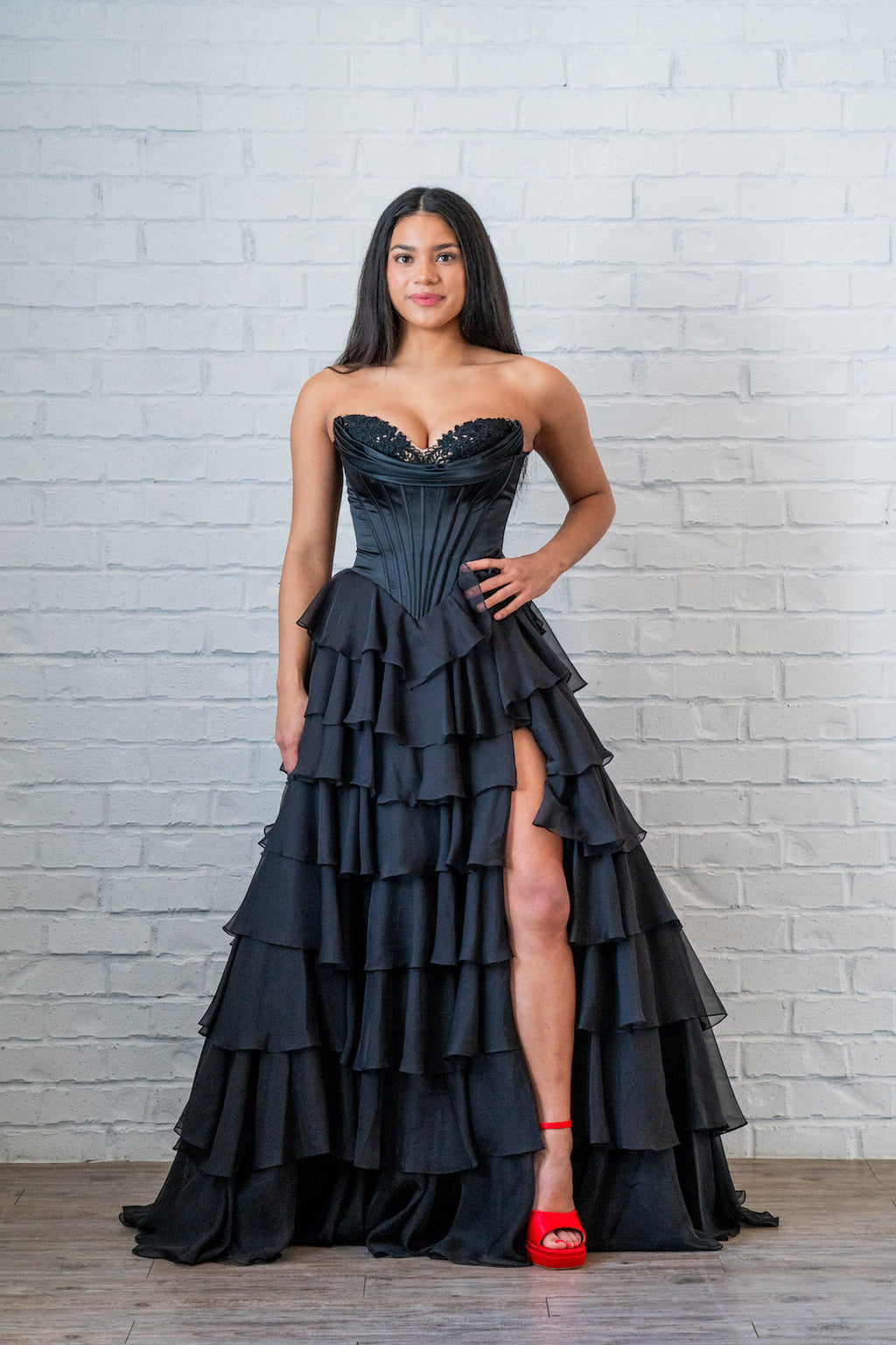 Mairi – Ypsilon Dresses