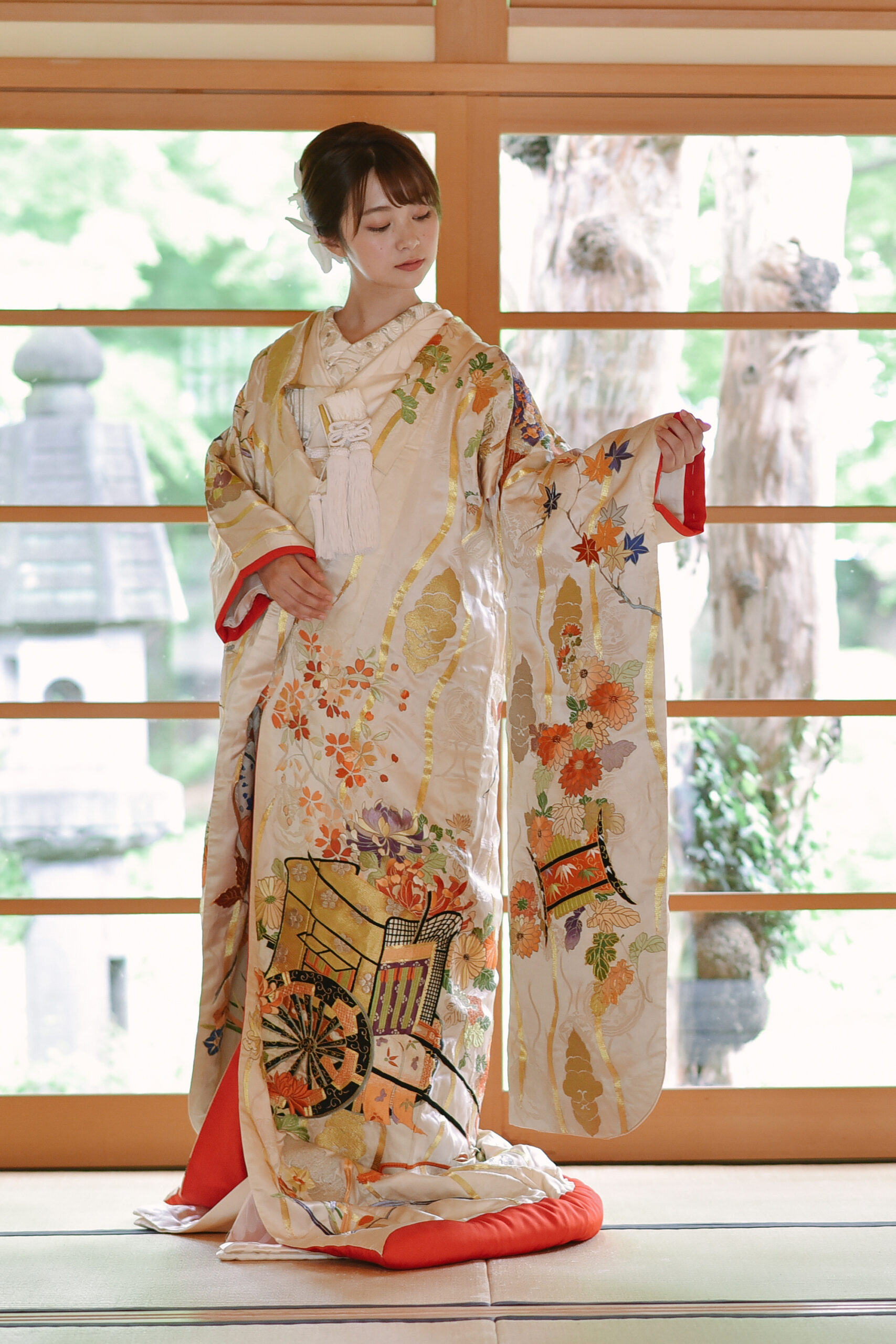 専門店監修】30代の花嫁向け！色打掛特集｜美しさを引き立てる選び方と