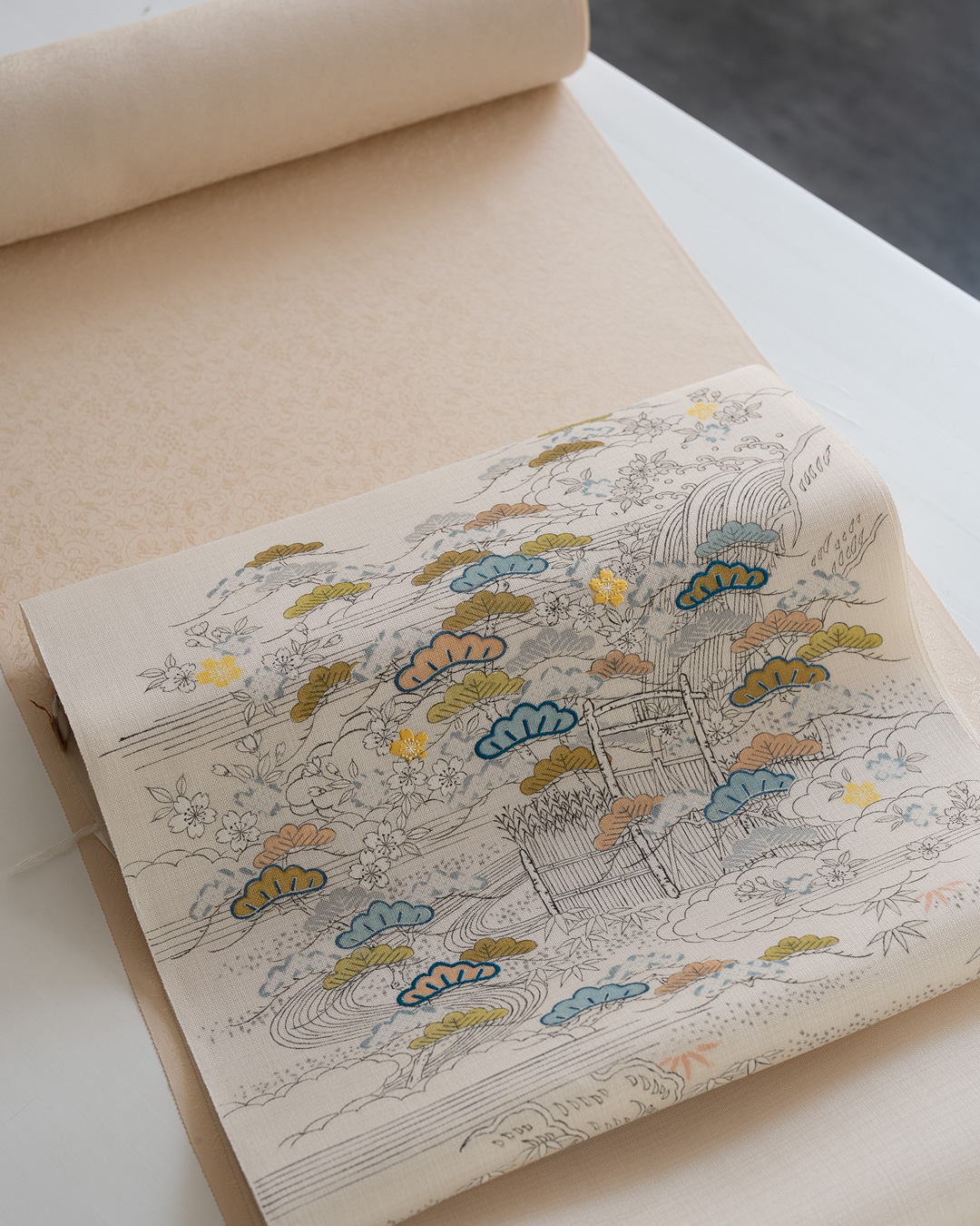 成謙 「四季花松垣 御所解」 千成堂別注 九寸名古屋帯 染め帯 夏帯〜単