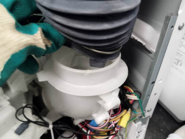 画像解説】シャープES-P110ドラム式洗濯機が乾かない原因｜リサイクル