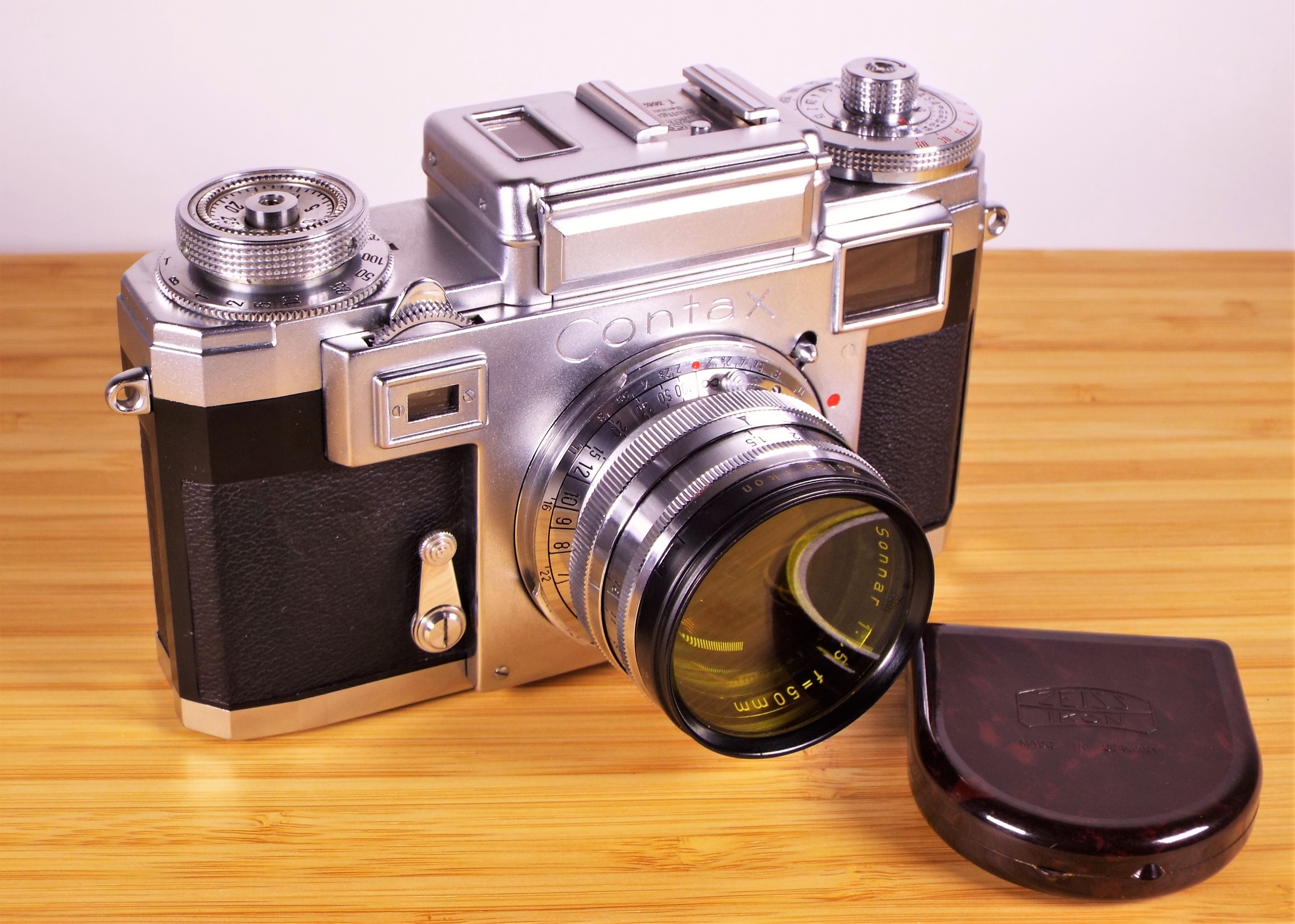 Zeiss Ikon Contax IIIa | Chasing Classic Cameras with Chris
