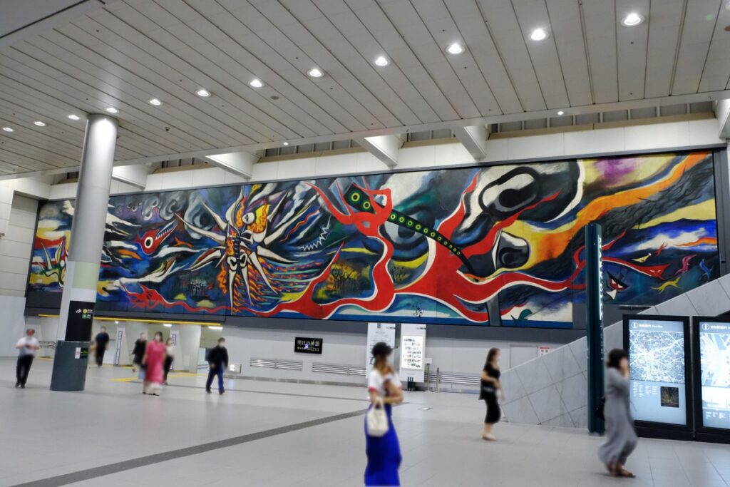 作品解説】明日の神話（岡本太郎）｜悲劇を乗り越える人の強さを描いた