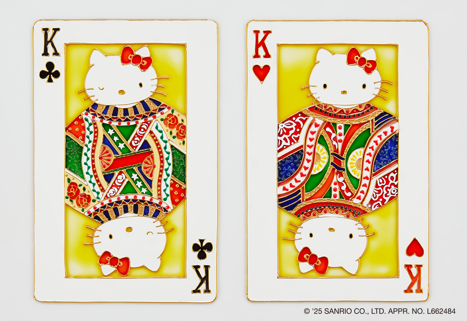 青山デカーボの最新クッキー缶は「ハローキティのトランプ缶」🍎速攻