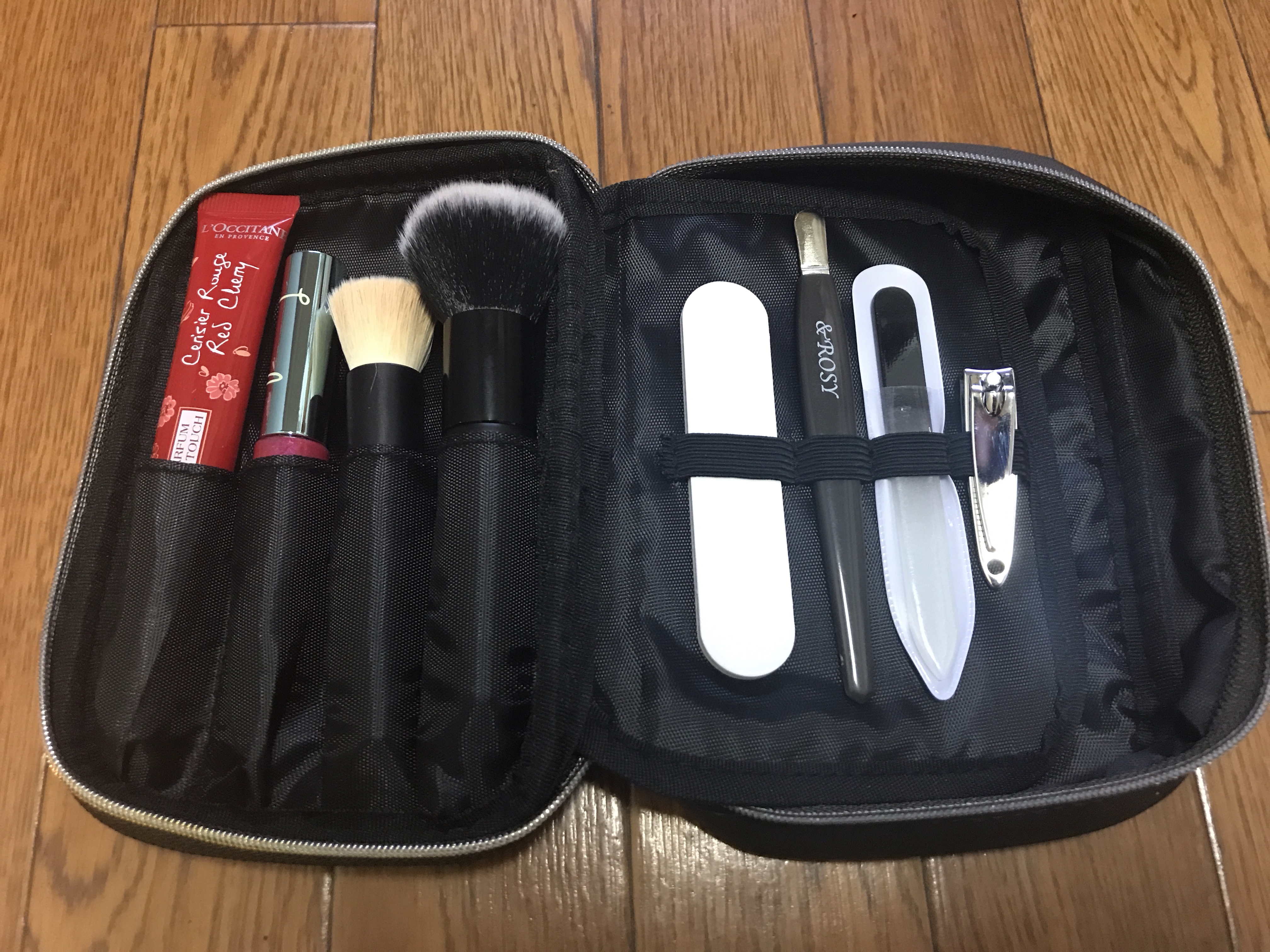 ＆ROSY 1月号』付録はネイルケア4点セット！ 「爪磨き」「甘皮