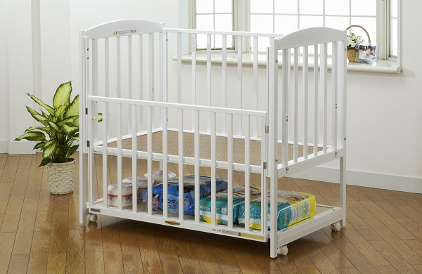 ハイタイプベッド カインド | 国産ベビーベッド製造メーカー ヤマサキ