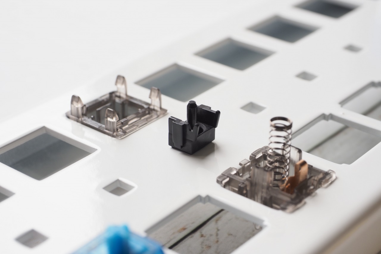 遊舎工房 ✕ Lube Station