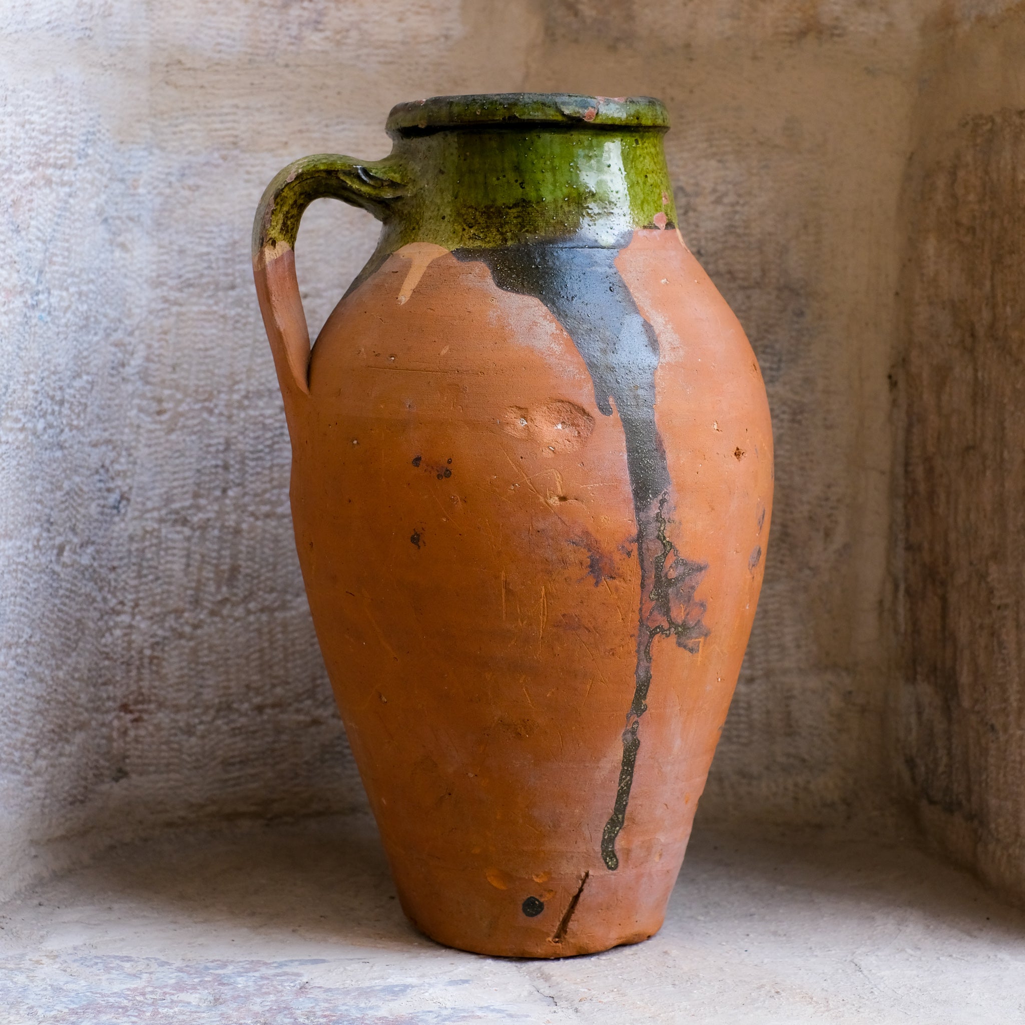 Olive Jar 46 (16x28) – Zuma Imports