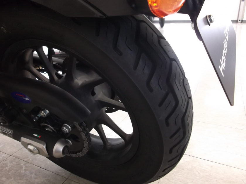 レブル500/ホンダ/HONDA 足つき性No1で女性にも人気です