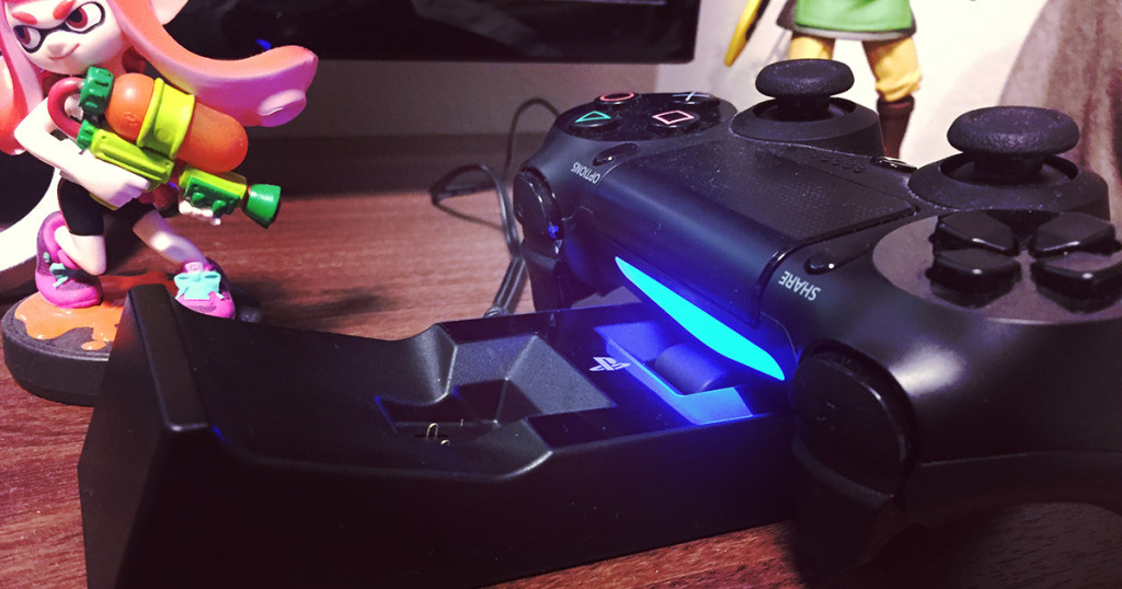 PS4】ポイっと置いて即充電「置くだけ充電スタンド for DUALSHOCK 4