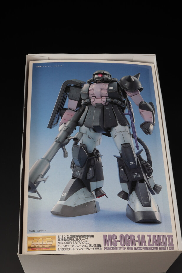 ガンプラ】MG 高機動型ザクⅡ 黒い三連星 レビュー
