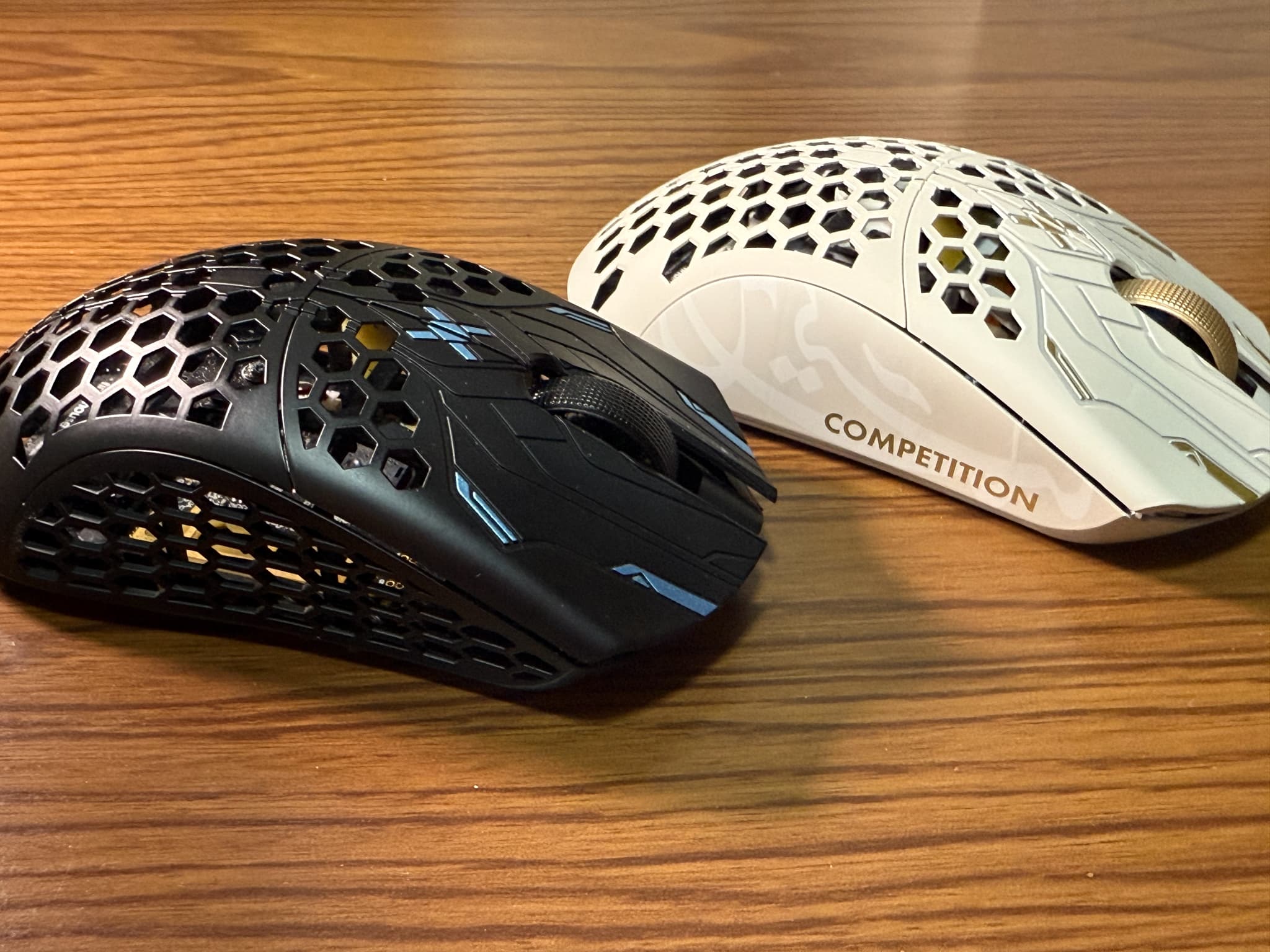 Finalmouse ULX Phantom レビュー｜初期ロットとビルドクオリティ