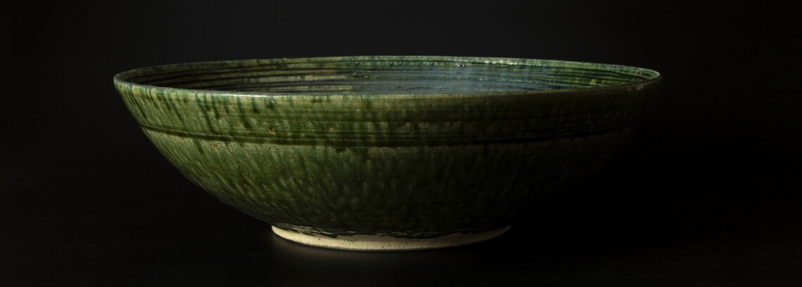 織部壺 〜光と深みを映す美の器〜