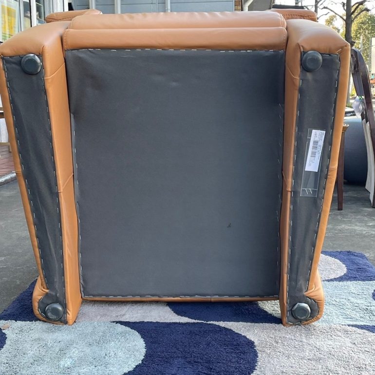 IDC大塚家具取り扱い himolla ヒモラ ベルク 総本革 レザー 一人掛け