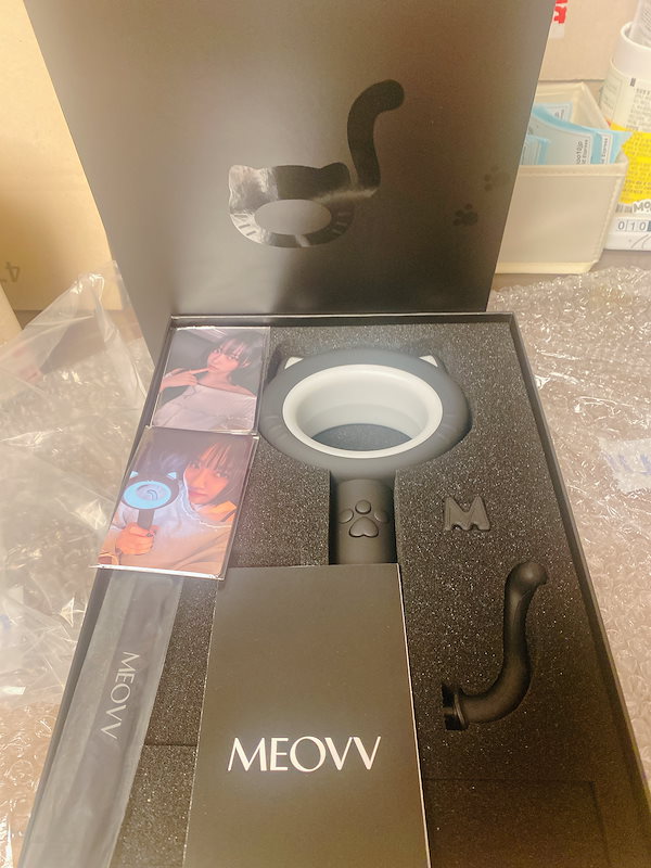 Qoo10] 公式 [特典付き] MEOVV ペンライ