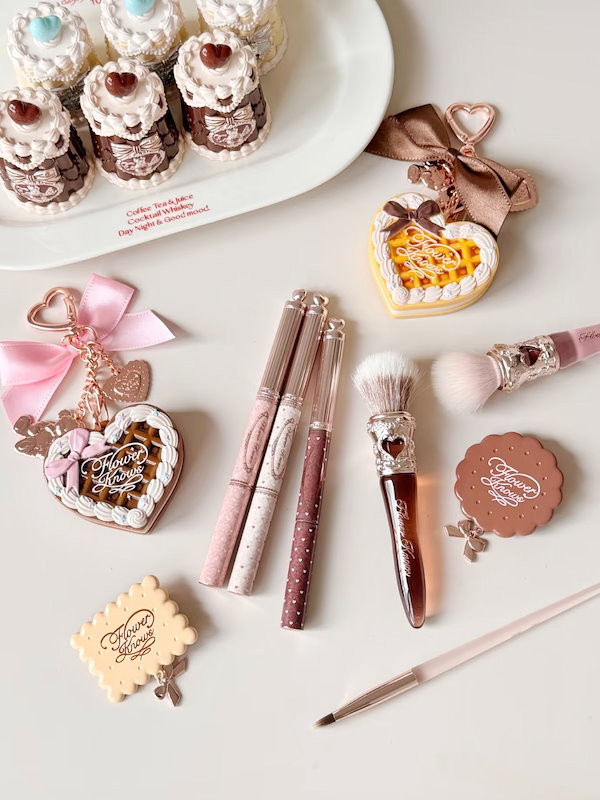 Qoo10] FLOWER KNOWS スウィーティーベア コスメセット ボック