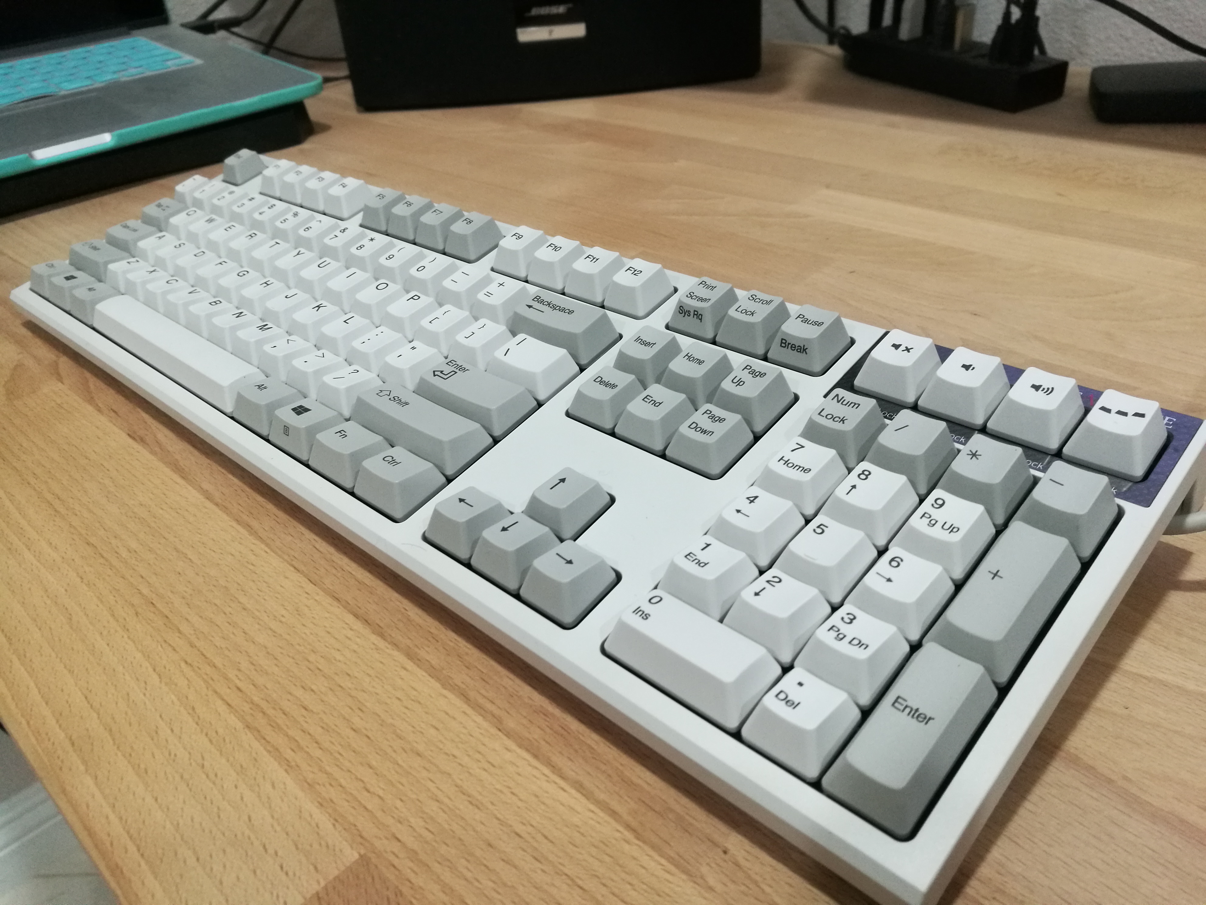 Realforce R2 PFU Limited Edition 45g Uniform Review
