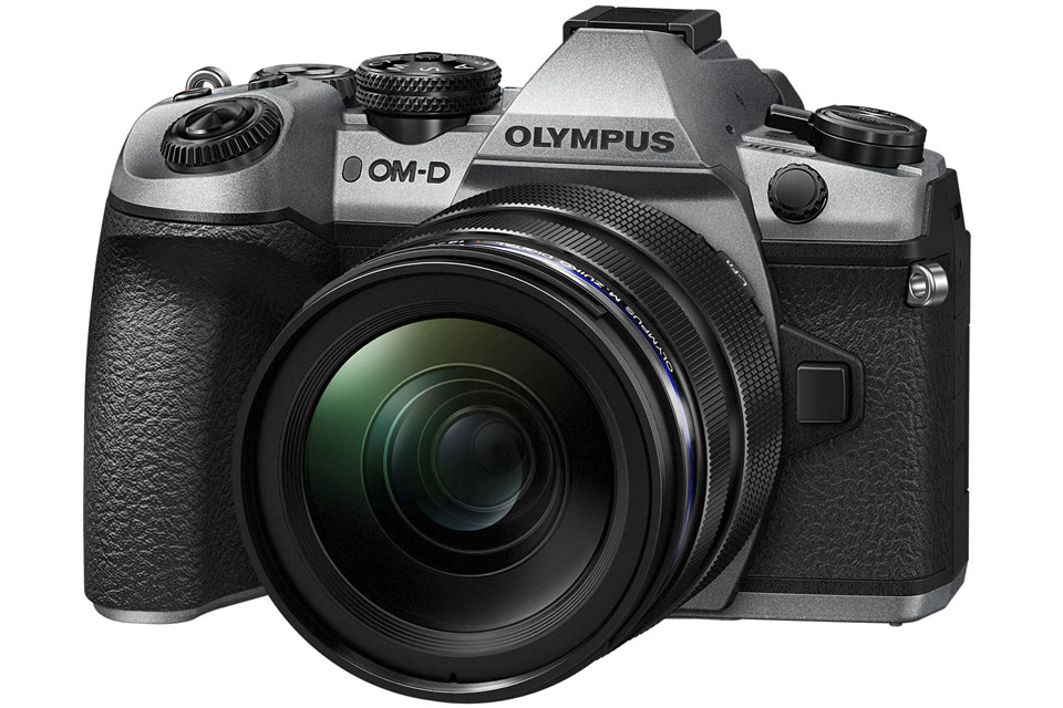 クラシカルな限定モデルが新登場！ミラーレスカメラ「OM-D E-M1 Mark