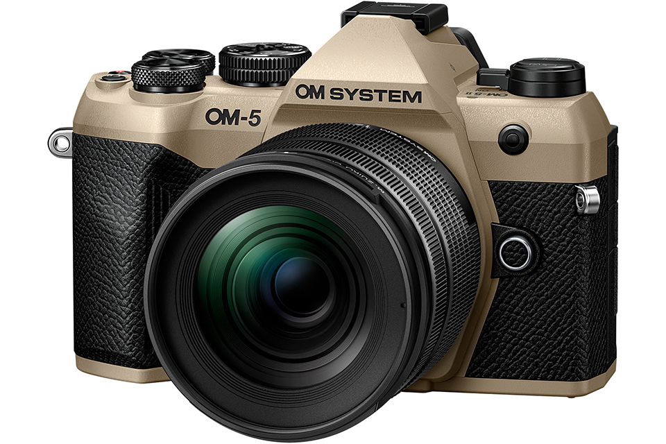 機動力バツグンの小型軽量ミラーレス「OM SYSTEM OM-5 Mark II」が7/18