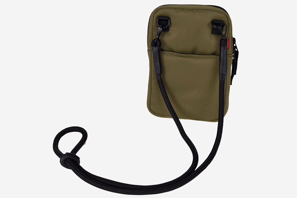 身軽な街歩きにピッタリのミニショルダー「EDWIN デニムショルダー