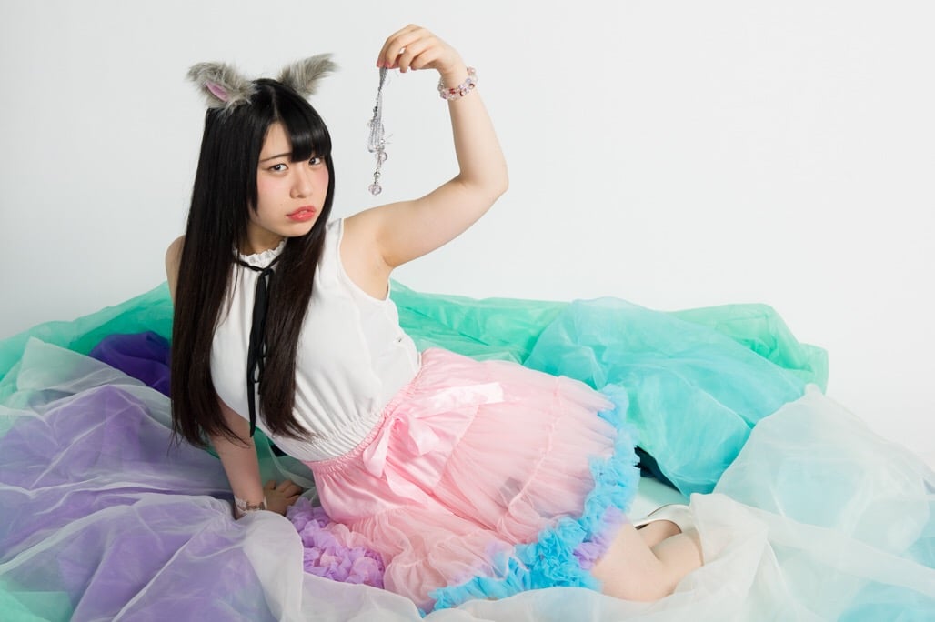 ぽんちゃん（西森魅萌）――拡散する写真集「GetNews girl